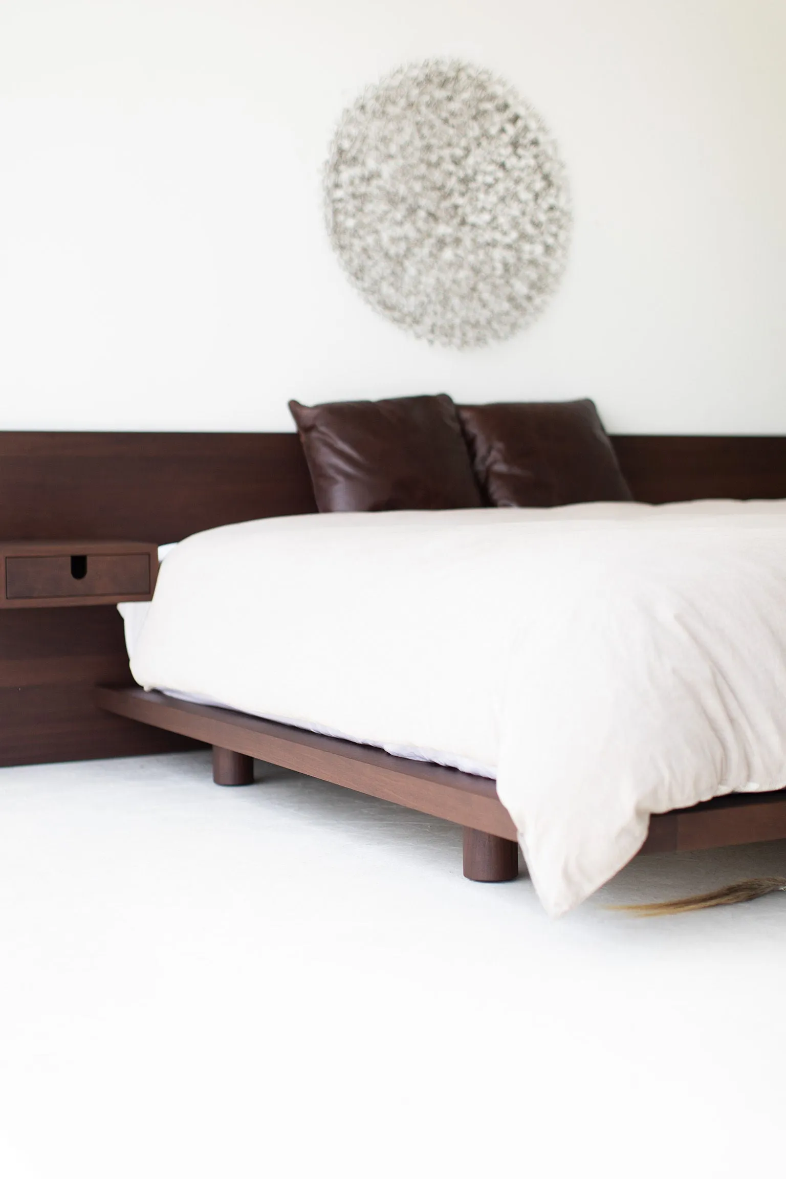 Modern Platform Bed in Walnut - 1621
